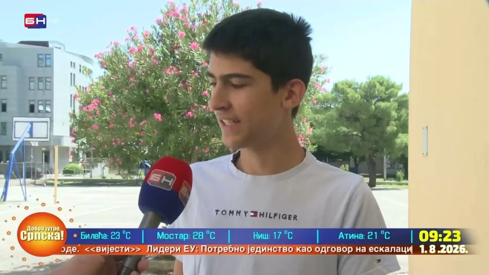 Petnaestogodišnji Aleksije Obradović za 17 sekundi složi Rubikovu kocku