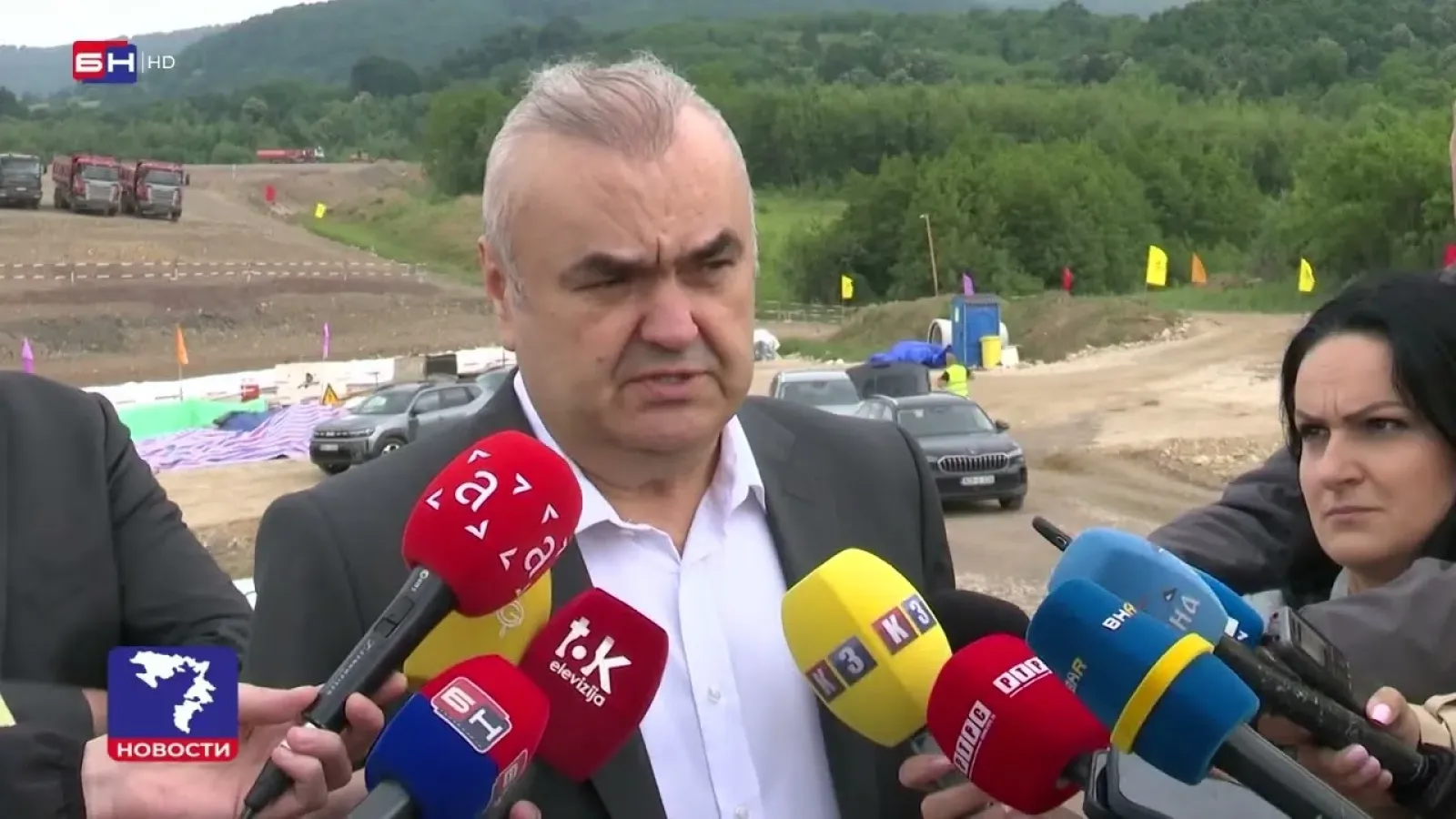 Кинеска представа пред изборе за Саву Минића на ауто-путу Бањалука - Приједор?!