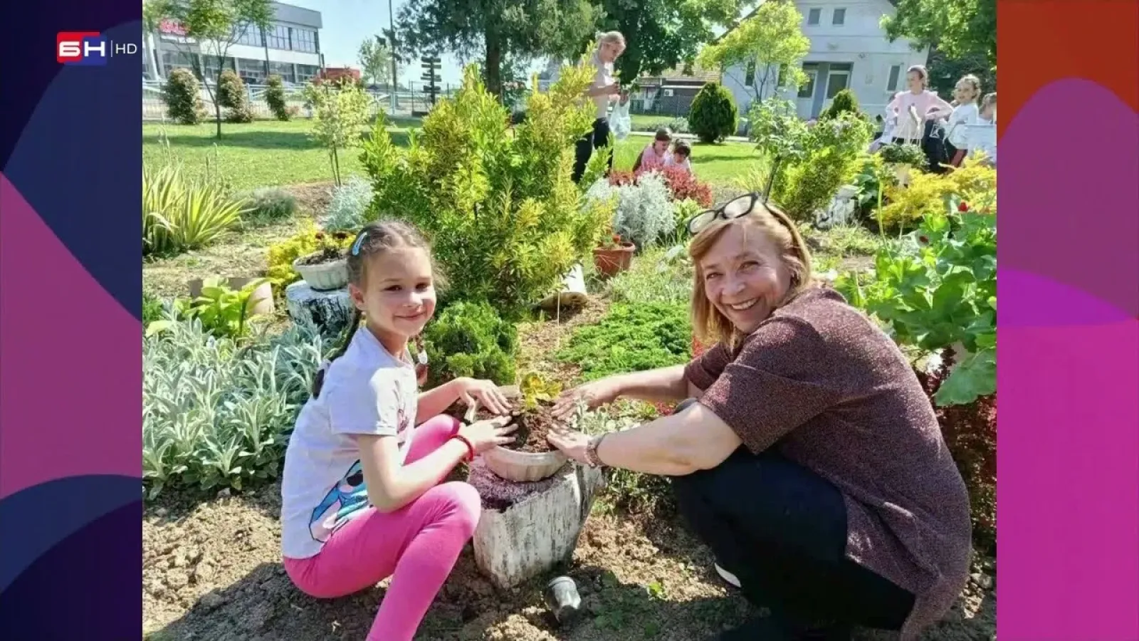 OŠ "Dvorovi" organizuje brojne aktivnosti za učenike posvećene humanosti, ekologiji i kreativnosti