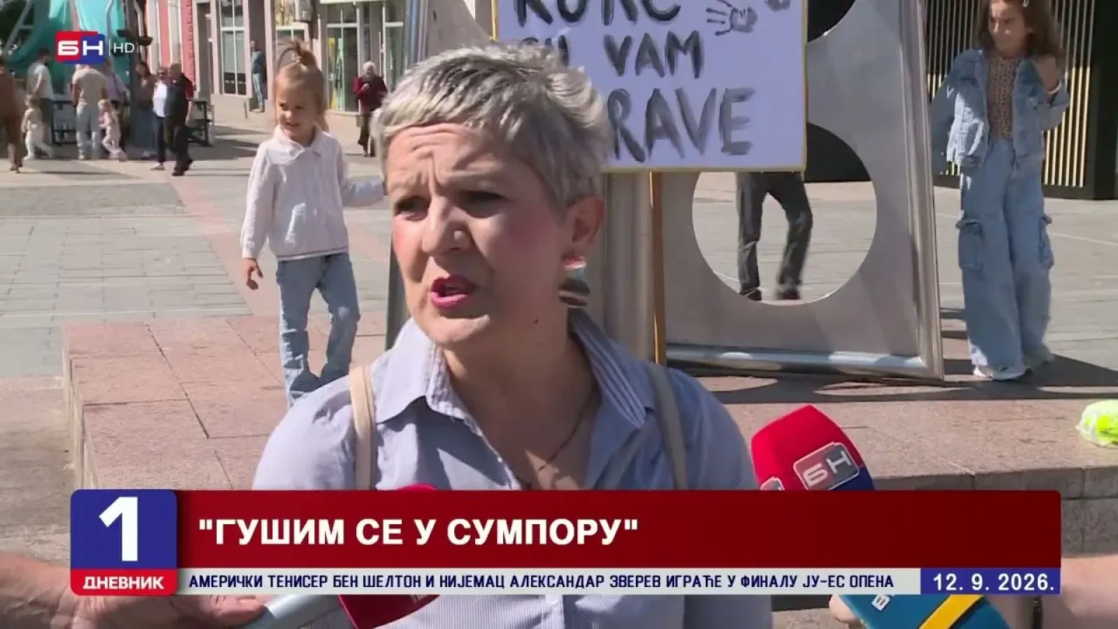 Na Gradskom trgu u Prijedoru održan je protest protiv rudnika uglja na Bukovoj Kosi