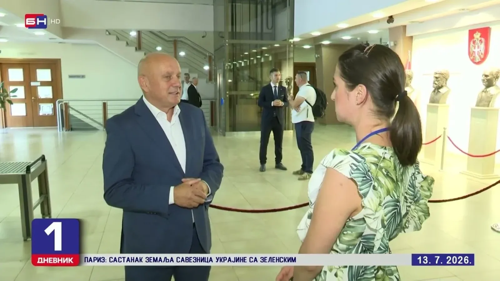 Opozicija: Malim povećanjem plata i penzija vlast pokušava da kupi glasove