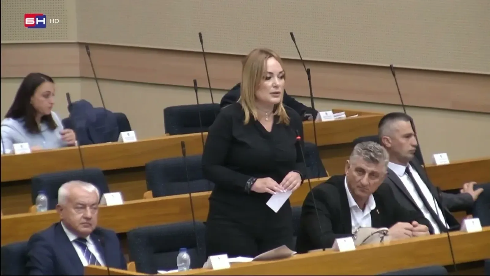 Maja Dragojević Stojić: Kad mislimo da ne može gore, vi nas zadužite za još 45 miliona maraka