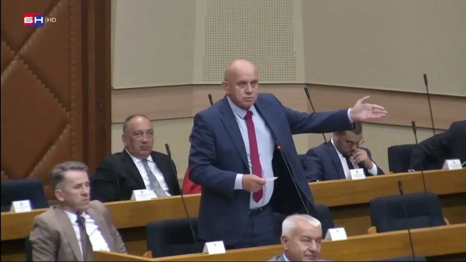 Dončić: Sugestija da neko može biti ministar a da nije dio režima je vrijeđanje inteligencije