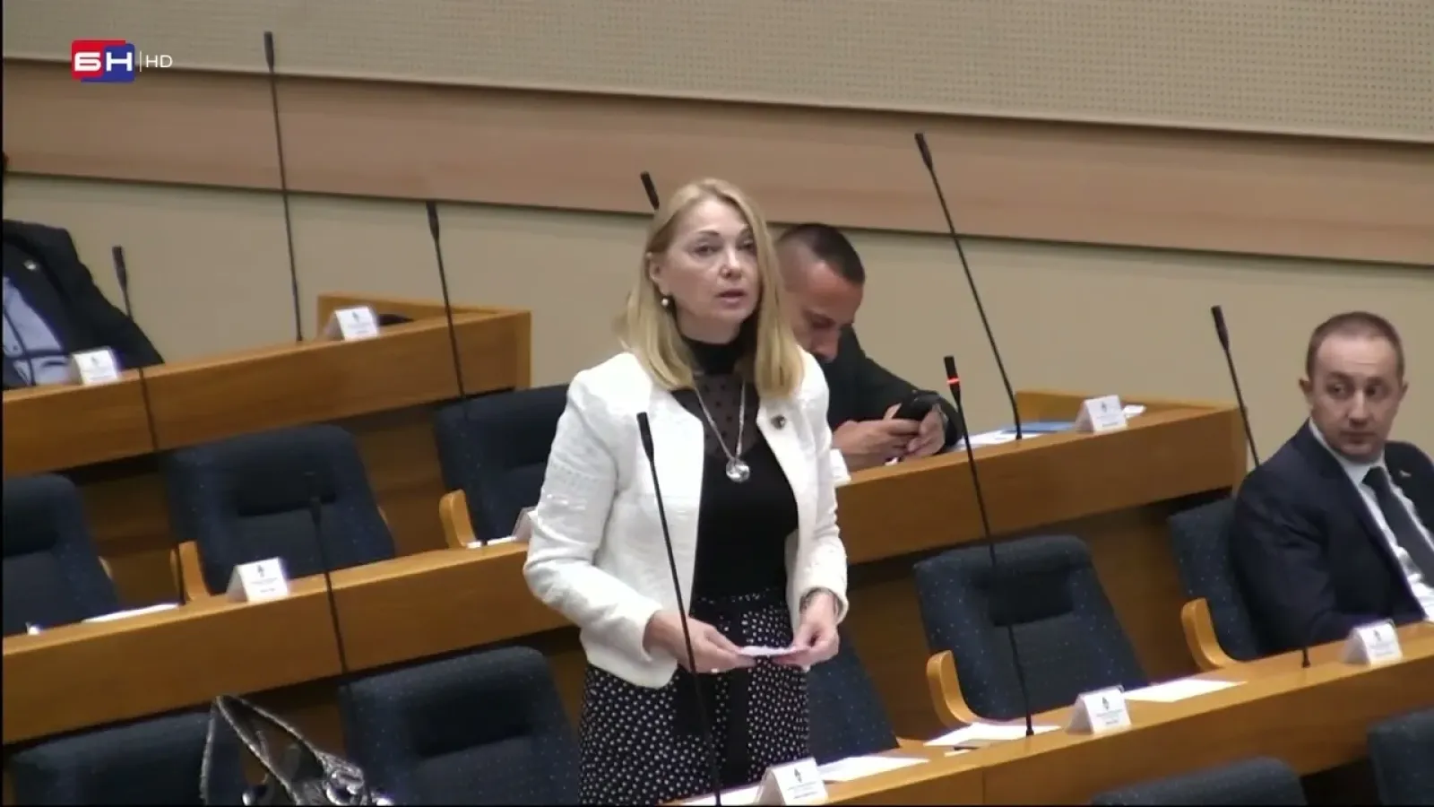 Diana Čekić: Da li je bilo potrebno ovako naglo srezati dužinu pripravničkog staža?