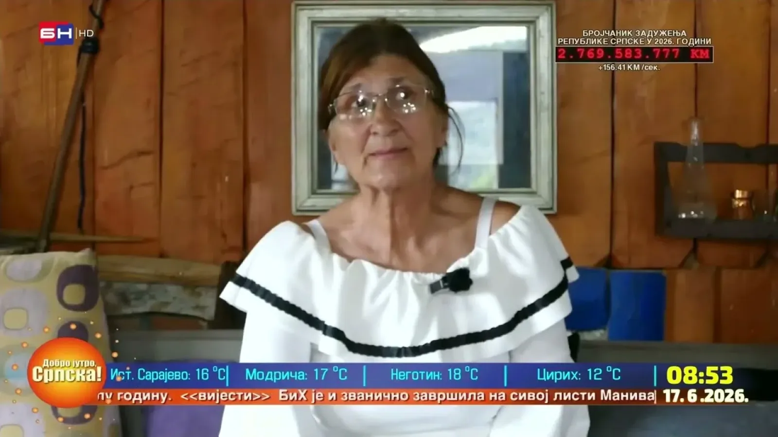 Pjesnik iz Rogatice u sopstvenoj kući izradio kutak za umjetničke galerije