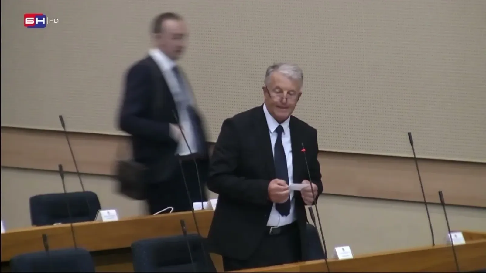 Glamočak: Dok je Visoki predstavnik nametao zakone, domaći akteri su brinuli o ličnom interesu!