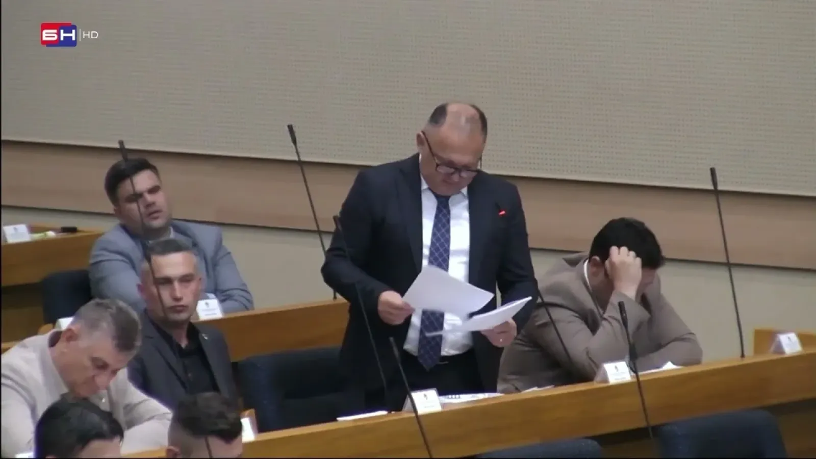 Stojanović: Šest opština postoji koje su razvijenije od Foče, a nisu dobili status grada