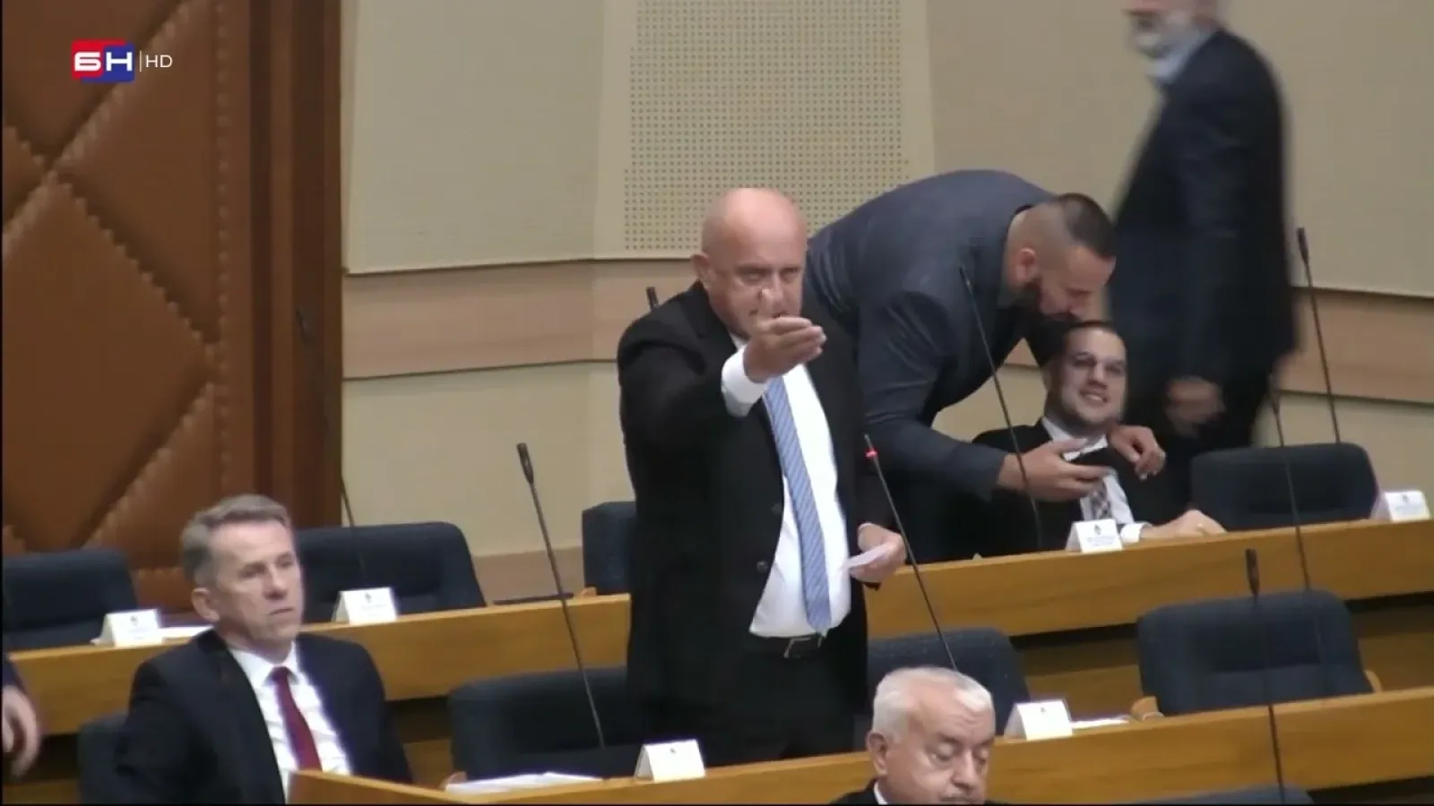 ŽESTOK SUKOB U NSRS - Rankić Dončiću: Ne tražite đavola!