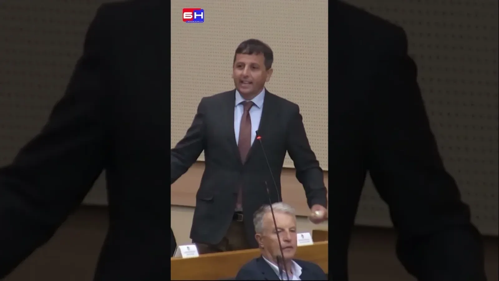 Vukanović: Viši sam deset centimetara od PUTINA