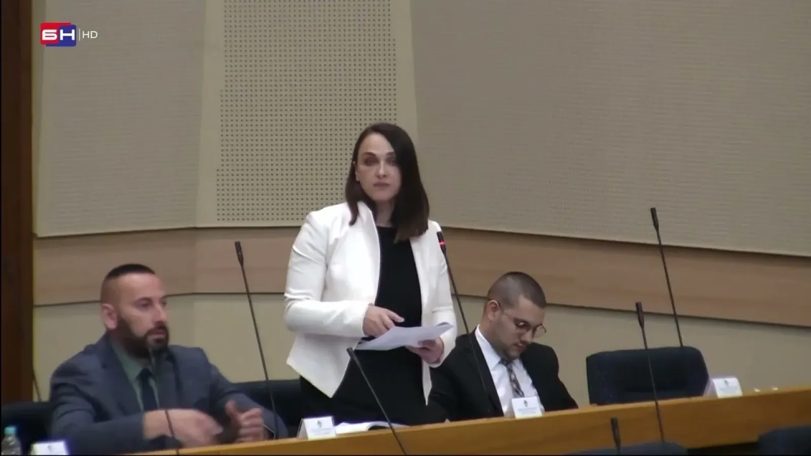 Grahovac: Građanima se nameće da dodatno plaćaju vodu i kanalizaciju iako ne potroše ništa!