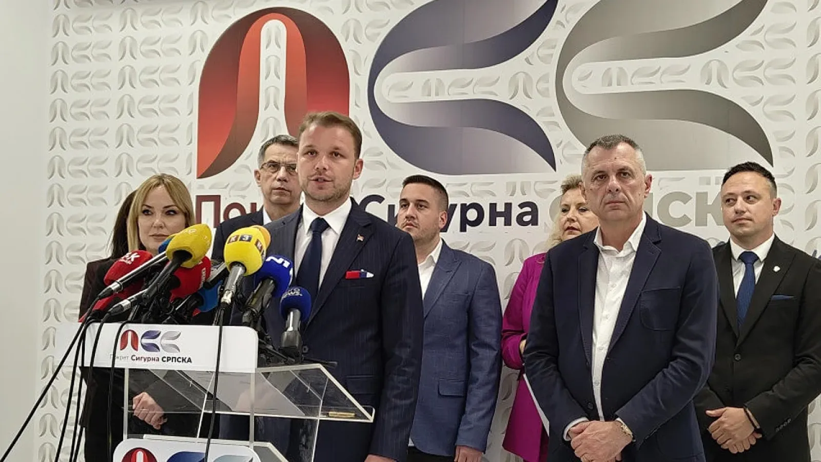 PRESS BANJALUKA || Članovi Predsjedništva Pokreta " Sigurna Srpska"