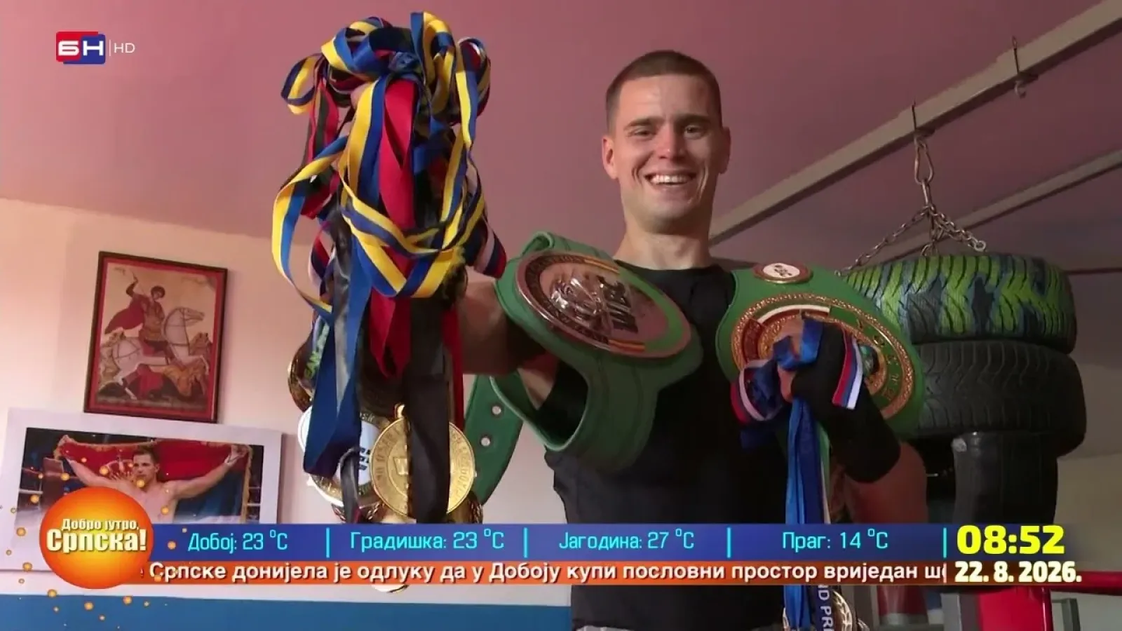 Успјешни боксер Томислав Вукомановић из Бањалуке добио свој нови дом од породице Станивуковић