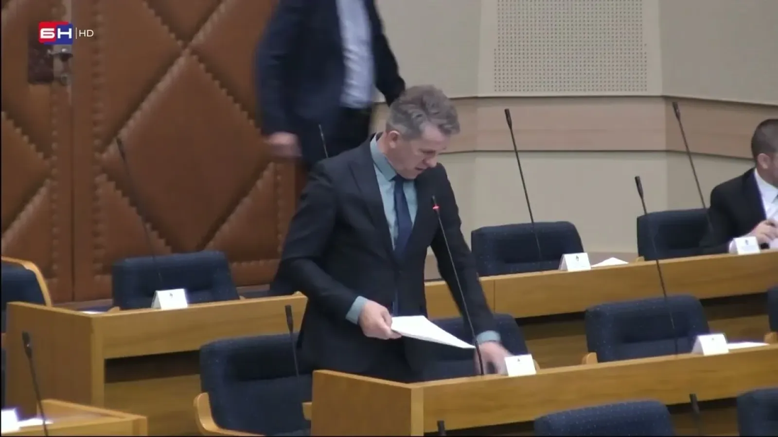 Dubravac: Mi smo prvenstveno za jedinstvo, ali i za zatvaranje kancelarije OHR-a