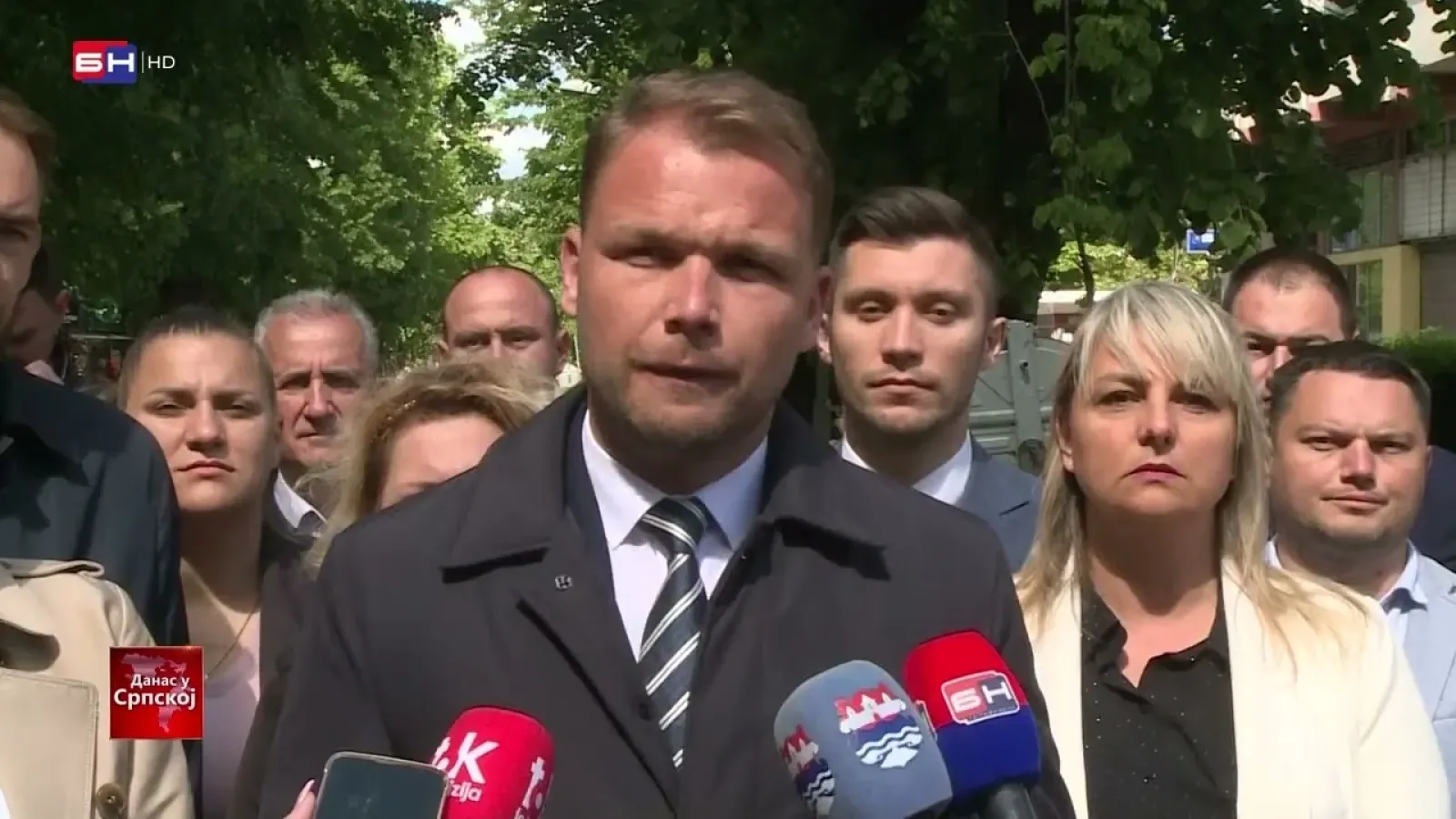 Gradonačelnik Banjaluke Draško Stanivuković obišao radove na asfaltiranju Ulice Skendera Kulenovića