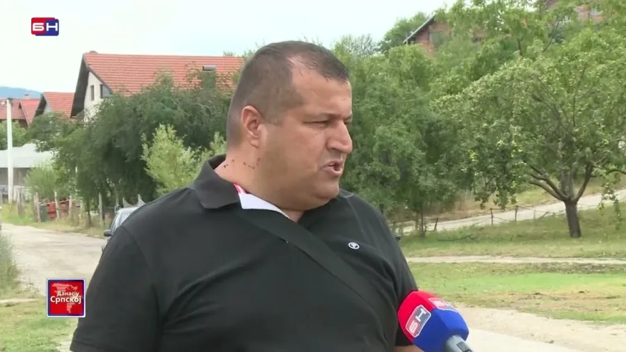 Nevrijeme koje je juče zahvatilo Zvornik prouzrokovalo kvarove na elektro mreži i materijalnu štetu