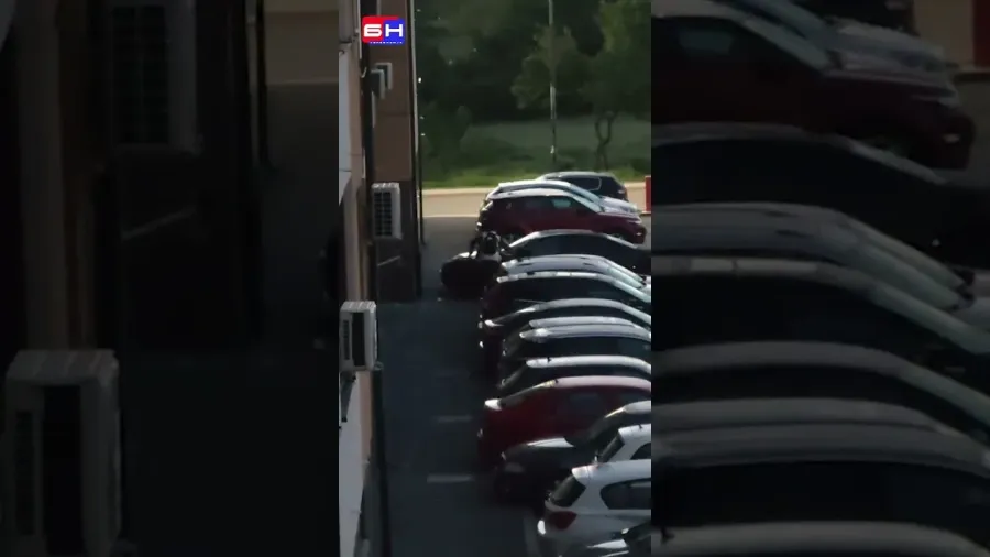 OŠTEĆENI AUTOMOBILI I STANOVI U DOBOJU: Snimak mladića dok lupaju automobile