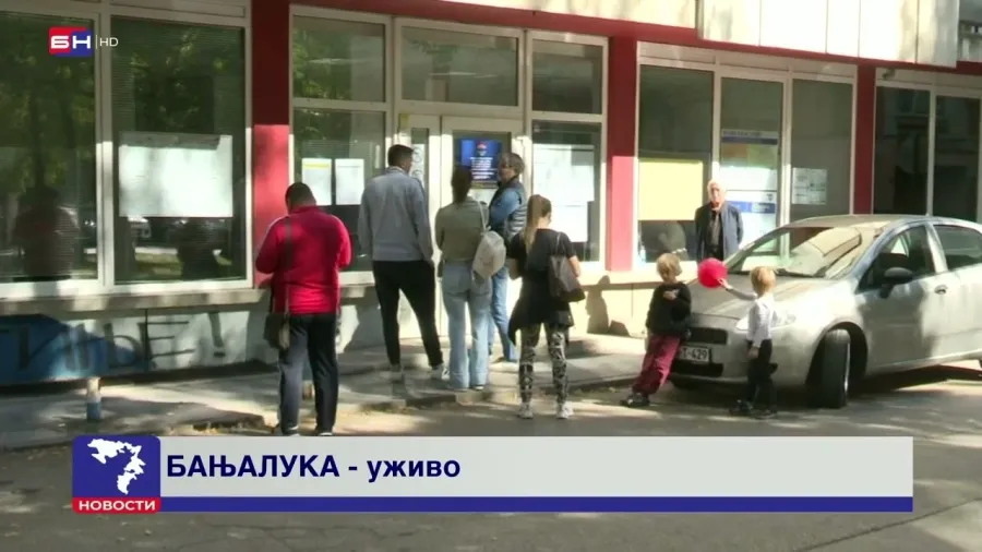 У Бањалуци забиљежене велике гужве на градским бирачким мјестима