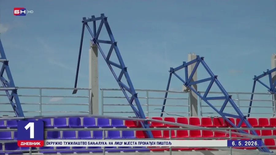 Brčko: Srušio se dio nadstrešnice na stadionu u Gornjem Breziku