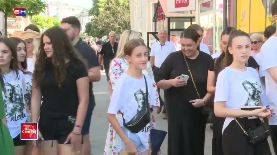 У Зворнику је историја дијелом сачувана на зидовима објеката