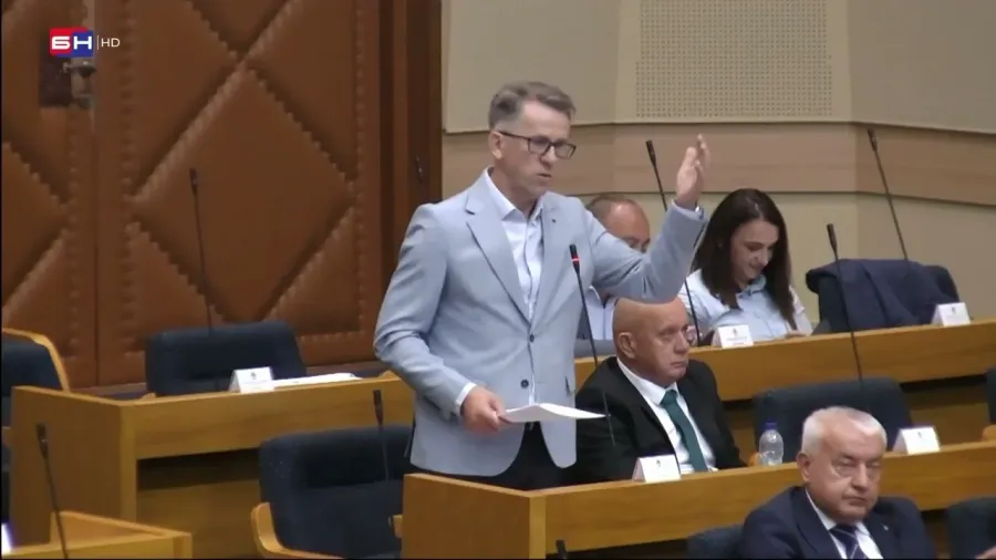 Dubravac: Samo se na skupovima SNSD-a govori "Ako ne glasate za nas, nećete dobiti ništa"