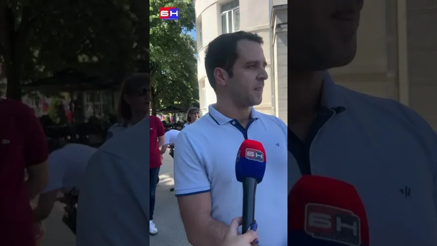 Neformalna grupa roditelja okupila se danas u Banjaluci: Borba za produženi boravak se nastavlja
