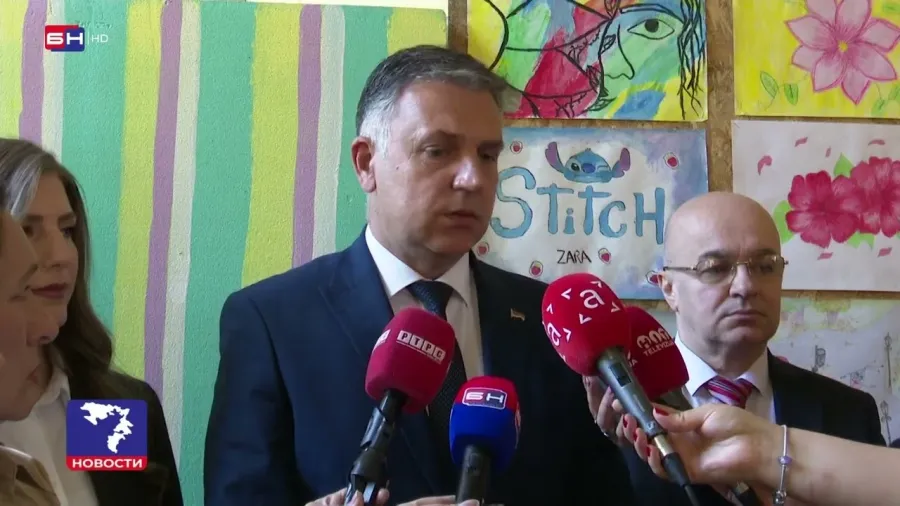 Ministar prosvjete i kulture Borivoje Golubović u radnoj posjeti Bijeljini