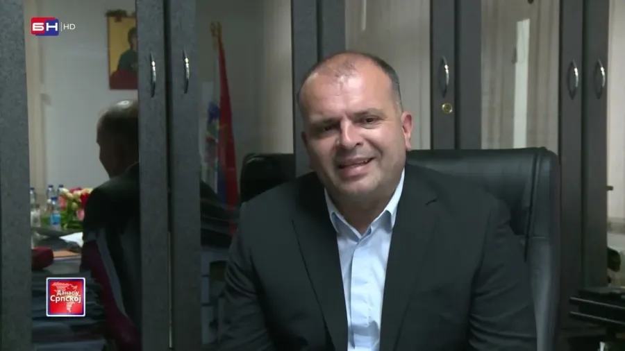 Jako nevrijeme praćeno olujnim vjetrom i ledom pogodilo je Zvornik