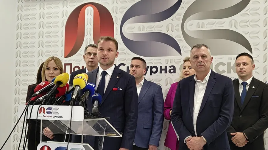 PRESS BANJALUKA || Članovi Predsjedništva Pokreta " Sigurna Srpska"