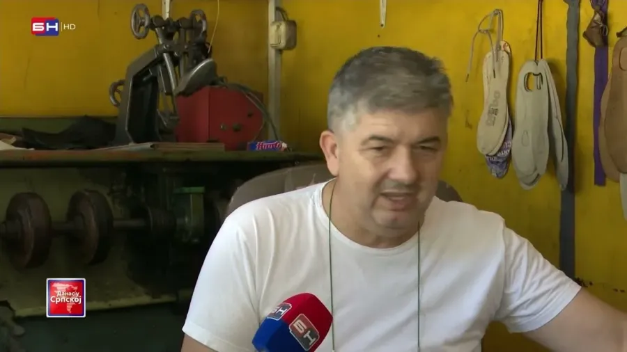 Banjalučki obućar Dragan Čolić već dvadeset godina starim cipelama vraća sjaj