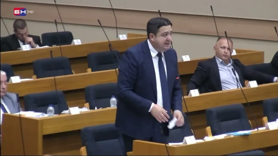 Марковић: Сердарову је на рачун компаније на Кипру легло 240 милиона марака!