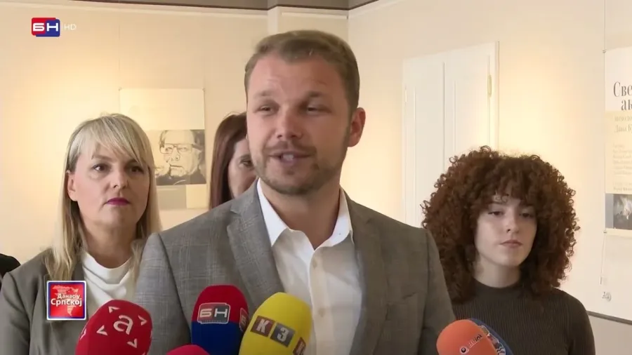 Градоначелник Бањалуке уприличио пријем за бруцоше које је Град новчано подржао