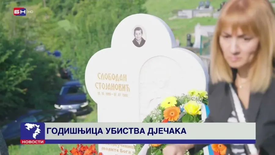 Станивуковић положио вијенац на гроб Слободана Стојановића
